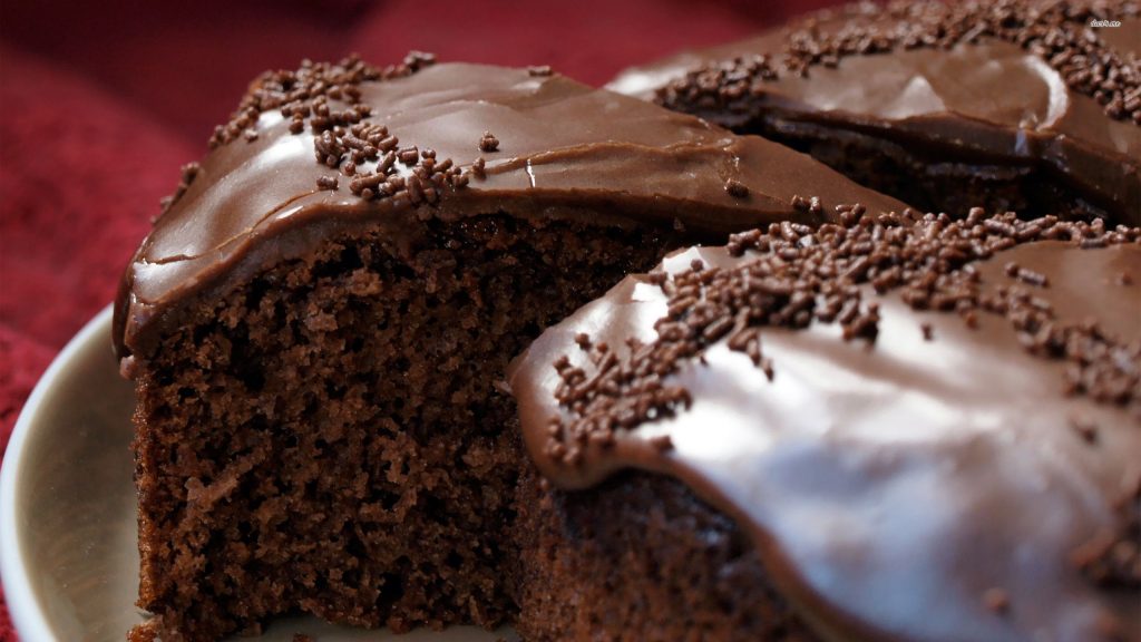 Bolo de cafe com chocolate